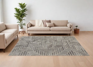 HomeRoots 5' Hand-Tufted Wool Area Rug with Modern Tan and Gray Geometric Design for Cozy Contemporary Spaces 10' X 14' 512016