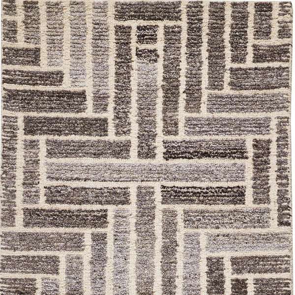 HomeRoots 5' Hand-Tufted Wool Area Rug with Modern Tan and Gray Geometric Design for Cozy Contemporary Spaces 8' Runner 512017