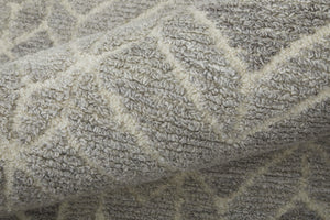 HomeRoots 9' Gray and Ivory Wool Geometric Hand-Tufted Area Rug for Elegant Living Spaces and Cozy Comfort 10' Round 512028