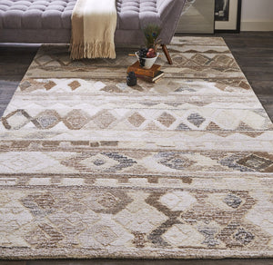 HomeRoots 5' Wool Geometric Area Rug in Beige, Ivory & Gray – Soft, Hand-Tufted Comfort for Any Room 5' X 8' 512031