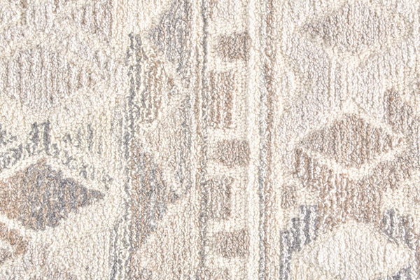 HomeRoots 5' Wool Geometric Area Rug in Beige, Ivory & Gray – Soft, Hand-Tufted Comfort for Any Room 8' Round Round 512036