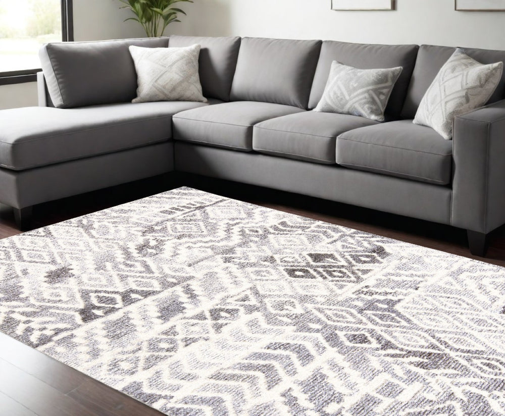 HomeRoots 5' Modern Gray and White Abstract Geometric Hand-Tufted Wool Area Rug for Stylish Home Décor 8' X 10' 512041
