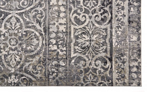 Homeroots 4' Stylish Gray Ivory Taupe Abstract Stain Resistant Area Rug - Perfect For Homes With Kids & Pets 4' X 6' Polypropylene 512057