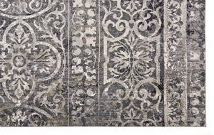 Homeroots 4' Stylish Gray Ivory Taupe Abstract Stain Resistant Area Rug - Perfect For Homes With Kids & Pets 8' X 11' Polypropylene 512060