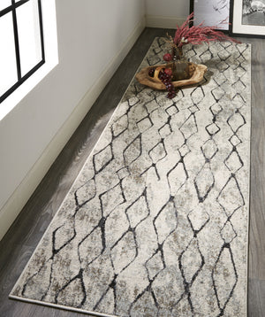 Homeroots 8' Gray And Ivory Abstract Runner Rug  Polypropylene 512069
