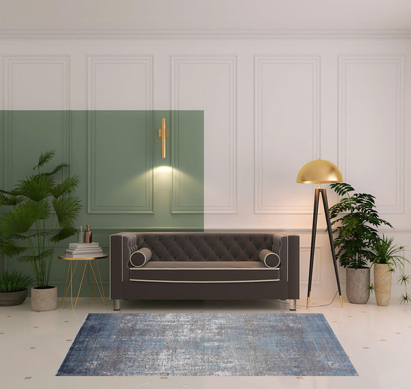 Homeroots 5' X 8' Blue Gray And Silver Abstract Power Loom Distressed Area Rug With Fringe Blue,Gray,Silver Viscose 512127