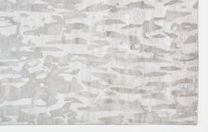 HomeRoots 5' Taupe and Gray Abstract Hand-Tufted Area Rug - Soft, Durable, and Unique Design for Any Space 5' X 8' 512235