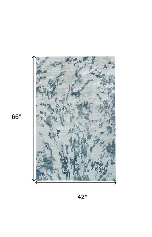 HomeRoots 4' Hand-Tufted Area Rug in Blue and Green Abstract Design – Perfect for Modern Living Spaces! 4' X 6' 512244