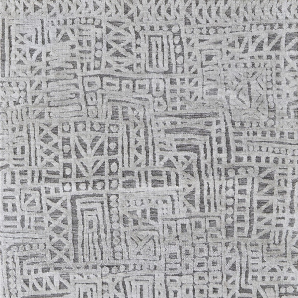 HomeRoots 4' Gray and Silver Geometric Area Rug - Stain-Resistant Modern Design for Stylish Homes and Offices 4' X 6' 512269