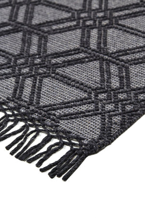 HomeRoots 5' Hand Woven Wool Area Rug in Black and Gray Geometric Design with Fringed Edges for Modern Spaces 8' X 10' 512357