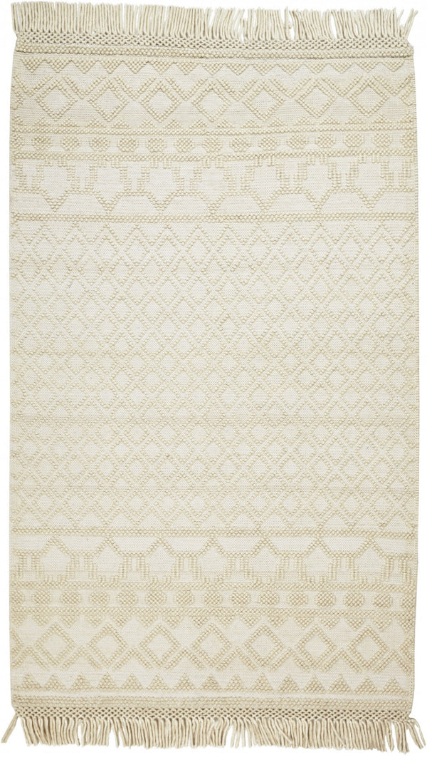 HomeRoots 5' Hand Woven Wool Area Rug with Geometric Design and Fringed Edges for Timeless Home Décor Ivory/Tan 5' x 8' 512368