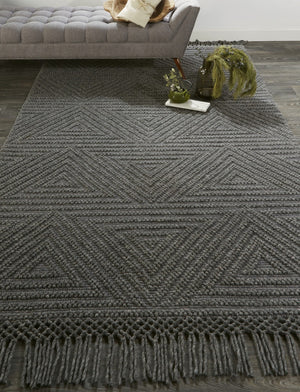 HomeRoots 5' Gray Wool Geometric Hand-Woven Area Rug with Elegant Fringed Edges for Timeless Home Style 5' X 8' 512372