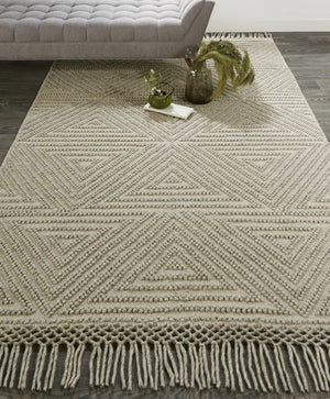HomeRoots 5' Gray Wool Geometric Hand-Woven Area Rug with Elegant Fringed Edges for Timeless Home Style 8' X 10' 512377