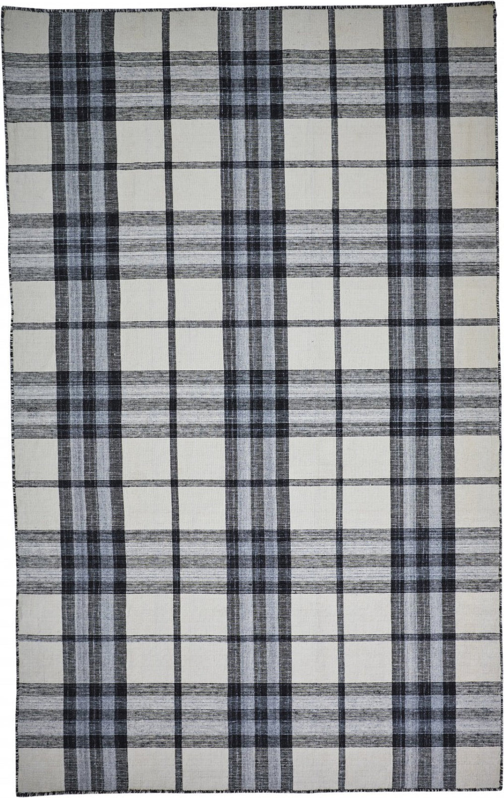 HomeRoots 5' Handwoven Blue and Green Abstract Area Rug – Durable, Stain-Resistant, Perfect for High-Traffic Spaces 8' X 10' 512392
