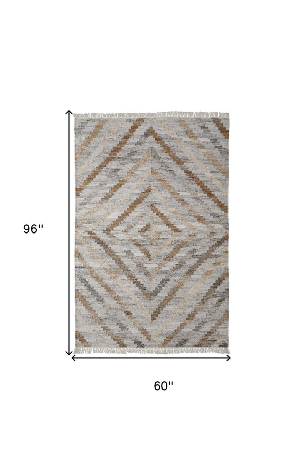 HomeRoots 5' Gray and Brown Hand-Woven Geometric Area Rug with Stylish Tassel Fringe for Modern Homes 5' X 8' 512423