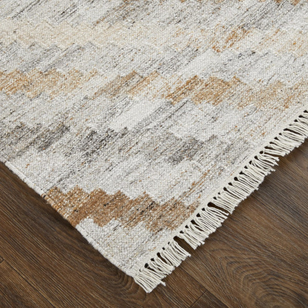 HomeRoots 5' Gray and Brown Hand-Woven Geometric Area Rug with Stylish Tassel Fringe for Modern Homes 5' X 8' 512423