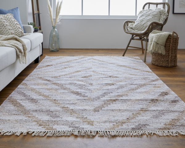 HomeRoots 5' Gray and Brown Hand-Woven Geometric Area Rug with Stylish Tassel Fringe for Modern Homes 8' X 10' 512424