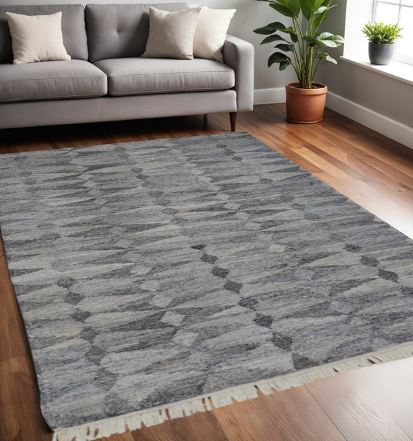HomeRoots 4' Gray and Black Geometric Hand-Woven Area Rug for Modern Style and Eco-Friendly Comfort 5' X 8' 512447