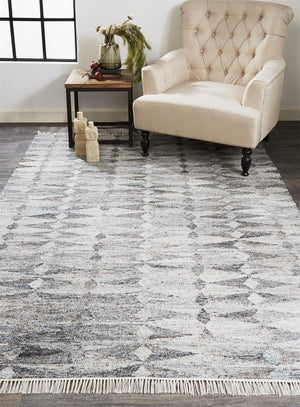 HomeRoots 4' Gray and Black Geometric Hand-Woven Area Rug for Modern Style and Eco-Friendly Comfort 10' X 13' 512450