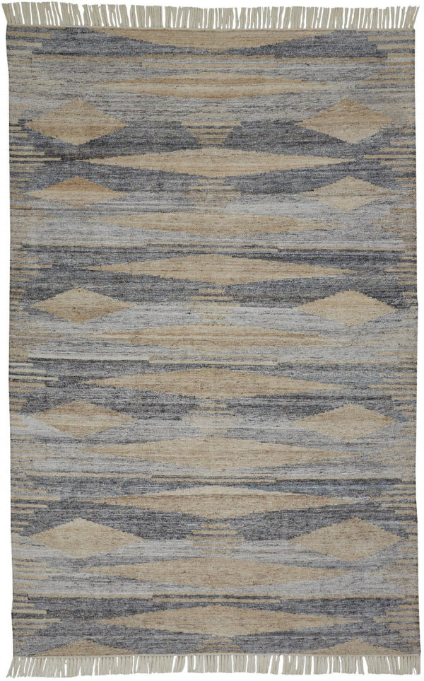 HomeRoots 4' Hand-Woven Abstract Area Rug in Gray, Black, and Brown with Timeless Fringe for Stylish Spaces 5' X 8' 512453