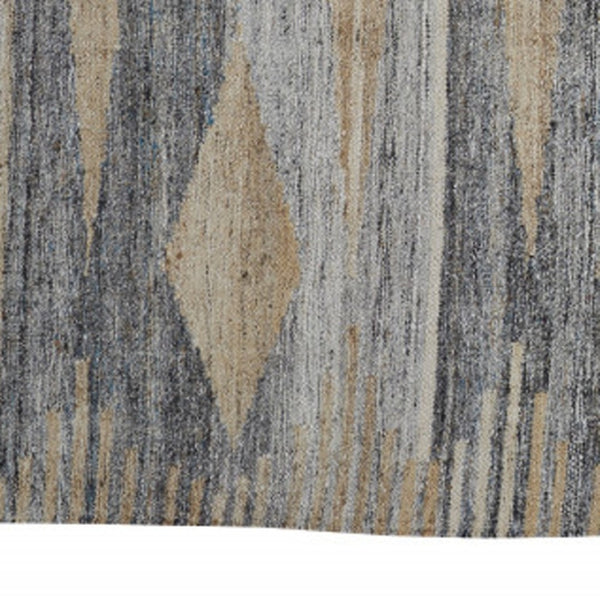 HomeRoots 4' Hand-Woven Abstract Area Rug in Gray, Black, and Brown with Timeless Fringe for Stylish Spaces 5' X 8' 512453