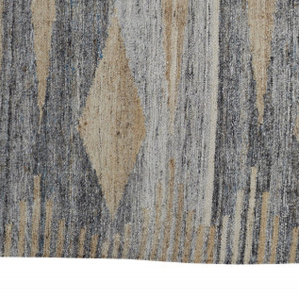 HomeRoots 4' Hand-Woven Abstract Area Rug in Gray, Black, and Brown with Timeless Fringe for Stylish Spaces 8' X 10' 512454