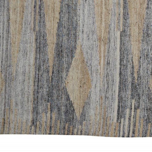 HomeRoots 4' Hand-Woven Abstract Area Rug in Gray, Black, and Brown with Timeless Fringe for Stylish Spaces 8' X 10' 512454