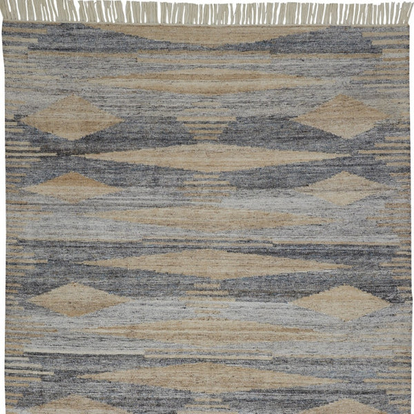 HomeRoots 4' Hand-Woven Abstract Area Rug in Gray, Black, and Brown with Timeless Fringe for Stylish Spaces 9' X 12' 512455