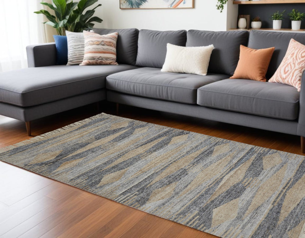 HomeRoots 4' Hand-Woven Abstract Area Rug in Gray, Black, and Brown with Timeless Fringe for Stylish Spaces 9' X 12' 512455