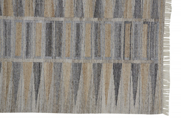 HomeRoots 4' Hand-Woven Geometric Area Rug in Gray, Black & Brown - Eco-Friendly, Soft, Durable & Stylish 4' X 6' 512464