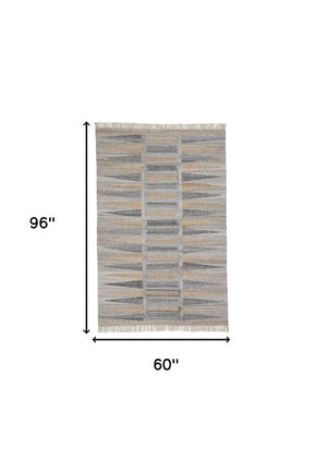HomeRoots 4' Hand-Woven Geometric Area Rug in Gray, Black & Brown - Eco-Friendly, Soft, Durable & Stylish 5' X 8' 512465