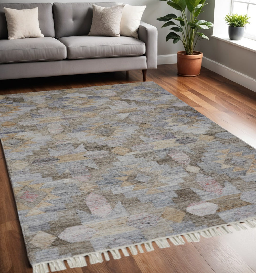 HomeRoots 5'' Gray, Black, and Brown Geometric Hand-Woven Area Rug – Eco-Friendly, Stain-Resistant Design 5' X 8' 512471