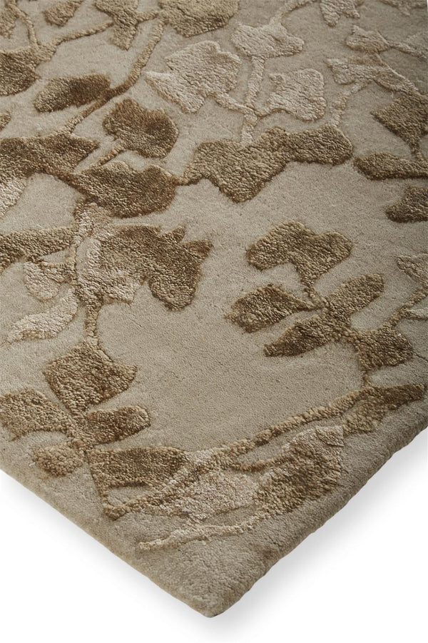 Homeroots 5' X 8' Ivory Tan And Gold Wool Floral Tufted Handmade Area Rug Ivory,Tan,Gold Wool 512545