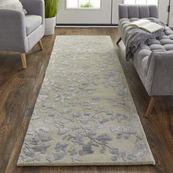 Homeroots 8' Tan And Gray Wool Floral Hand Tufted Runner Rug Tan,Silver,Gray Wool 512555