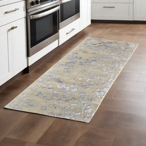 Homeroots 8' Tan And Gray Wool Floral Hand Tufted Runner Rug Tan,Silver,Gray Wool 512555