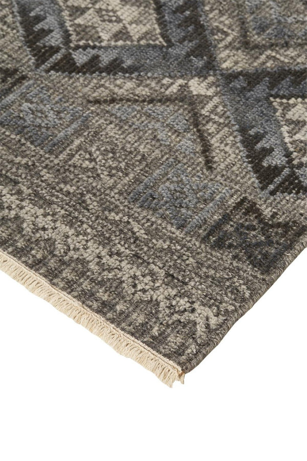 HomeRoots 4' Hand-Knotted Geometric Area Rug in Gray, Ivory & Pink – Perfect for Modern Home Decor Spaces 4' X 6' 512565