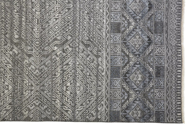 HomeRoots 4' Hand-Knotted Geometric Area Rug in Gray, Ivory & Pink – Perfect for Modern Home Decor Spaces 4' X 6' 512565