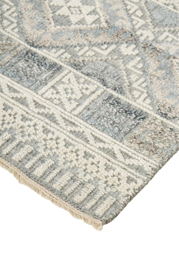 HomeRoots 4' Hand-Knotted Geometric Area Rug in Gray, Ivory & Pink – Perfect for Modern Home Decor Spaces 5' X 8' 512573