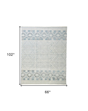 HomeRoots 4' Hand-Knotted Geometric Area Rug in Gray, Ivory & Pink – Perfect for Modern Home Decor Spaces 5' X 8' 512573