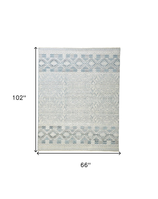 HomeRoots 4' Hand-Knotted Geometric Area Rug in Gray, Ivory & Pink – Perfect for Modern Home Decor Spaces 5' X 8' 512573