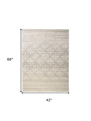 HomeRoots 4' Gray and Ivory Geometric Hand-Knotted Area Rug - Modern Artisan Craftsmanship for Any Room 4' X 6' 512580