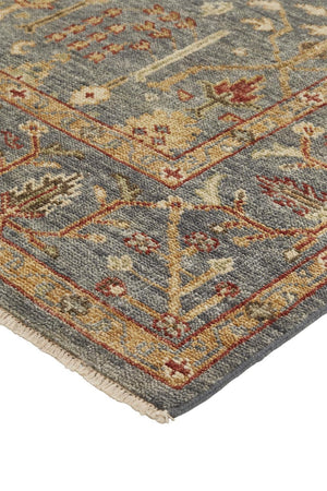 HomeRoots 4' Timeless Gray and Ivory Wool Floral Hand-Knotted Area Rug with Fringed Elegance for Any Space 2' x 3' 512595