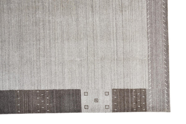 Homeroots 8' X 10' Gray Silver And Black Wool Hand Knotted Stain Resistant Area Rug Gray,Silver,Black Wool 512667