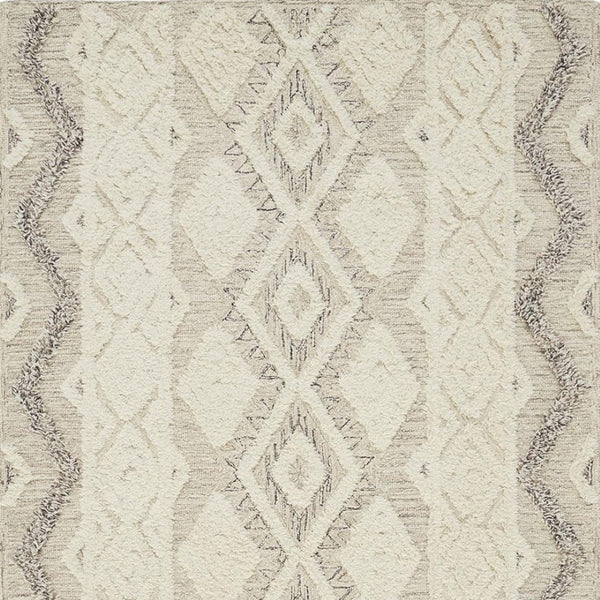 HomeRoots 4' Handmade Wool Area Rug with Geometric Pattern - Stain-Resistant, Durable, Modern Home Decor 4' X 6' 512774