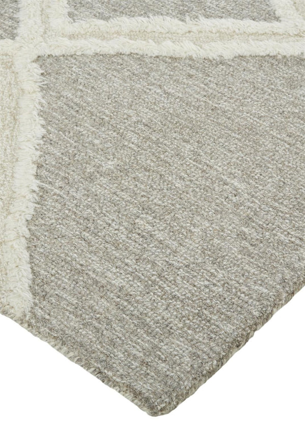 HomeRoots 4' Gray and Ivory Wool Geometric Handmade Area Rug - Stain Resistant, Soft, and Stylish for Any Room 8' X 10' 512790