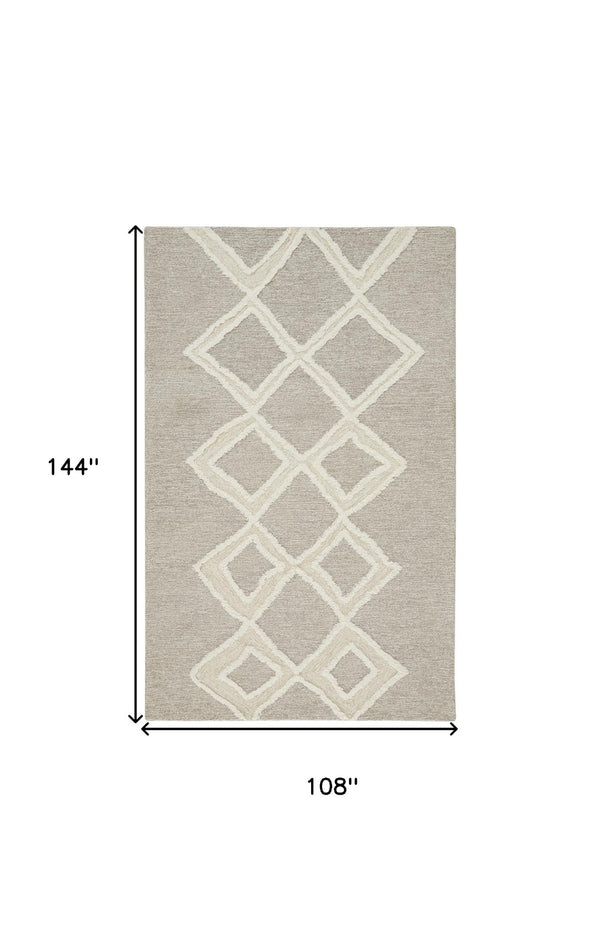 HomeRoots 4' Gray and Ivory Wool Geometric Handmade Area Rug - Stain Resistant, Soft, and Stylish for Any Room 9' X 12' 512791