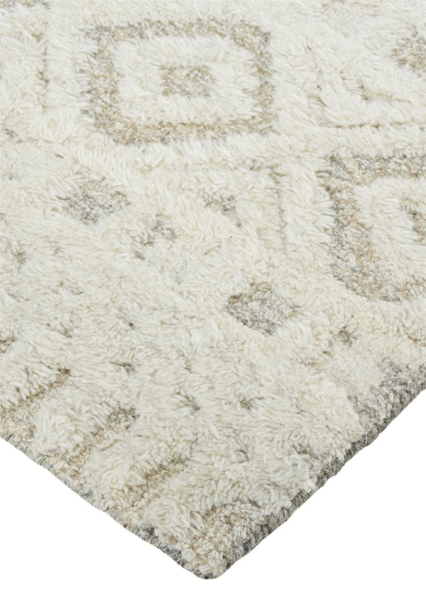 HomeRoots 4' Modern Ivory and Tan Geometric Wool Area Rug - Handmade, Stain-Resistant, Perfect for Family Spaces! 4' X 6' 512795