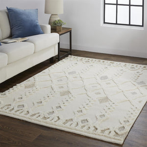 HomeRoots 4' Handmade Wool Tufted Area Rug in Ivory Tan and Silver - Modern Geometric, Stain-Resistant Design 4' X 6' 512802