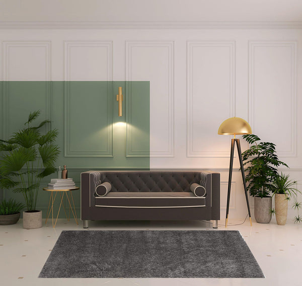 Homeroots 5' X 8' Gray Shag Power Loom Stain Resistant Area Rug Gray Polyester 513428