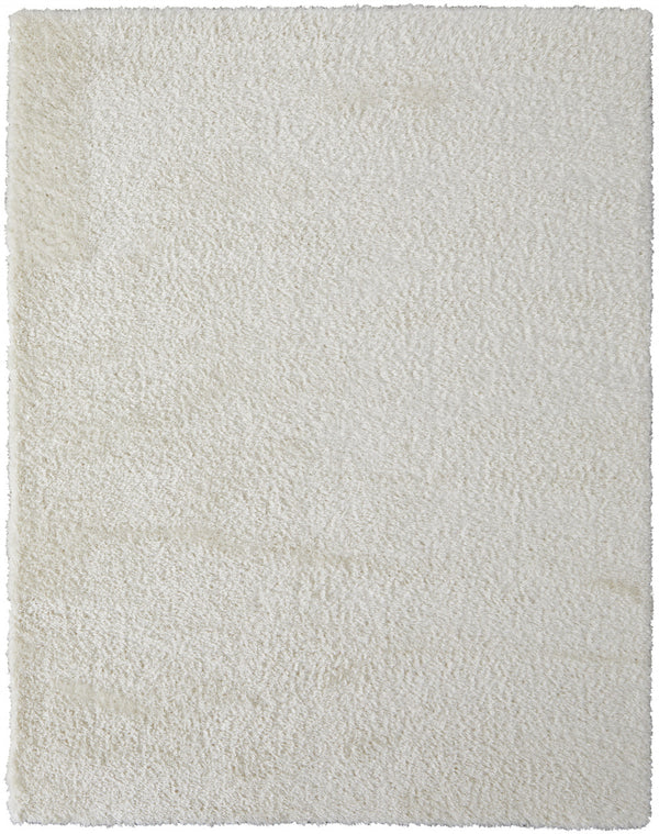 Homeroots 4' X 6' White Shag Power Loom Stain Resistant Area Rug White Polyester 513441